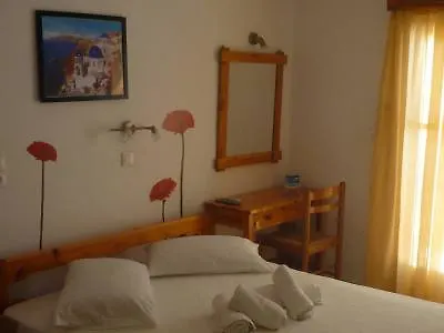 Hotel Dilino Kamari (Santorini)