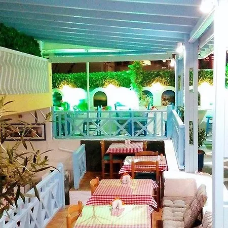 Hotel Dilino Kamari (Santorini)