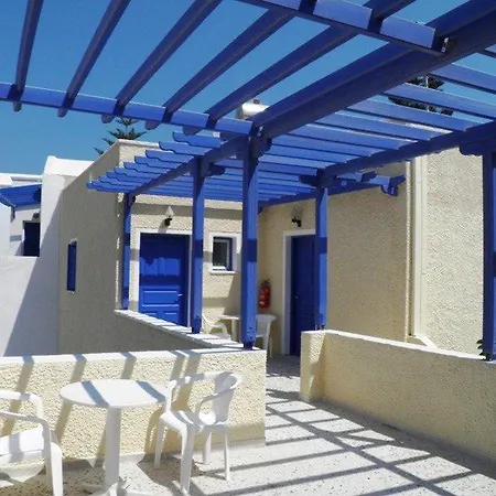 Dilino Hotel Kamari (Santorini)