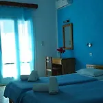Dilino 2* Kamári