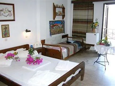 Dilino Hotel 2*