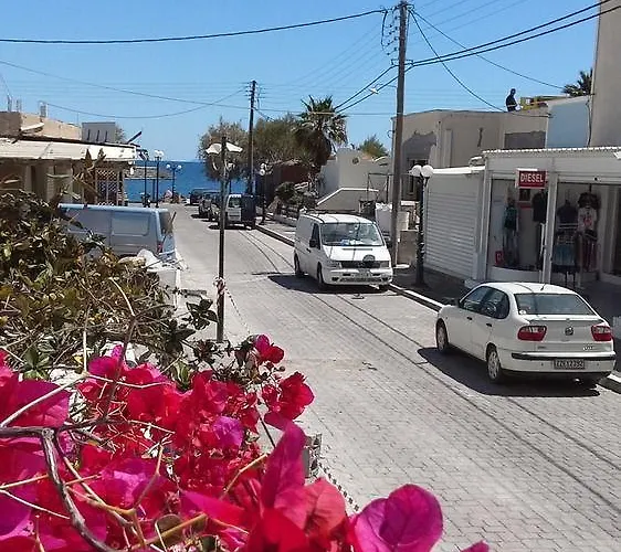 Dilino 2* Kamari (Santorini)